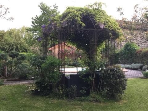 阿提匹克阁楼酒店 Villeneuve-de-Rivière 外观 照片